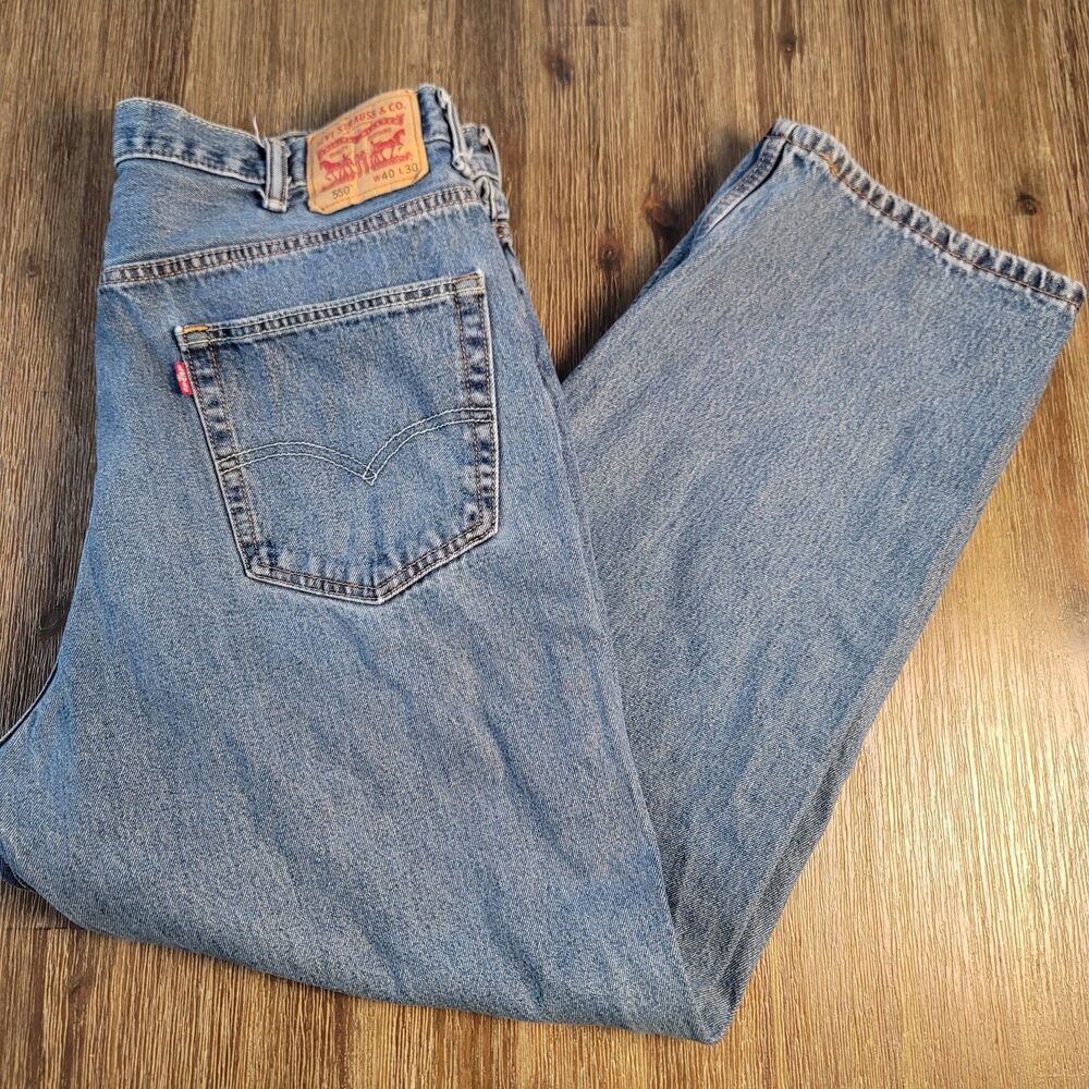 Levis 550 Jeans Mens 40x30 Blue Denim Relaxed Fit Tapered Leg Pants Medium Wash